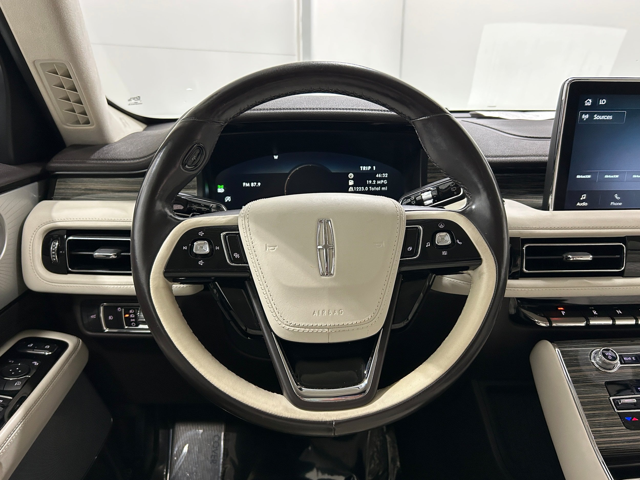 Used 2021 Lincoln Aviator Black Label AWD/4WD image 14