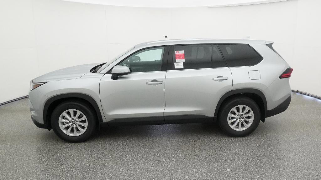 New 2026 Toyota Grand Highlander XLE image 3
