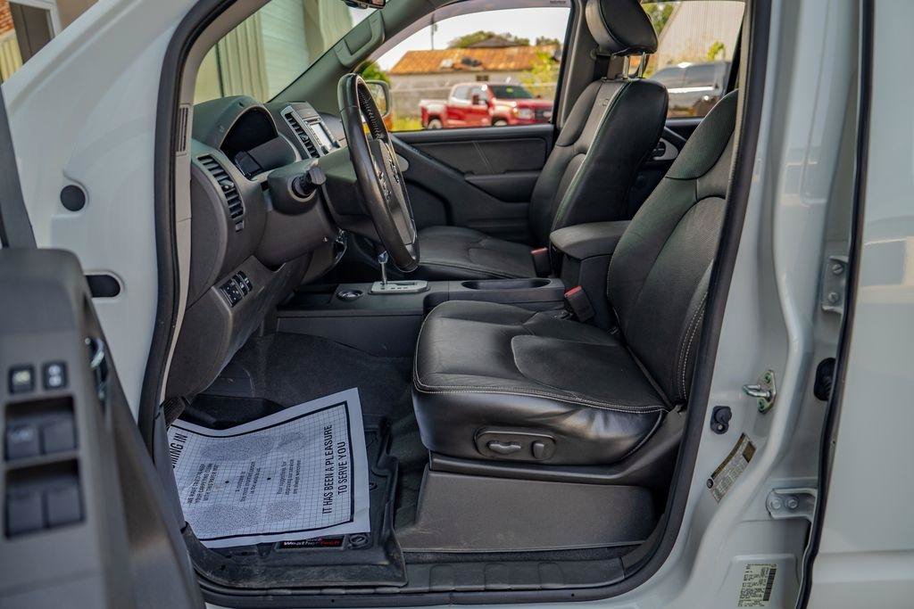 Used 2021 Nissan Frontier PRO-4X w/ Pro-4x Utility Package AWD/4WD image 12