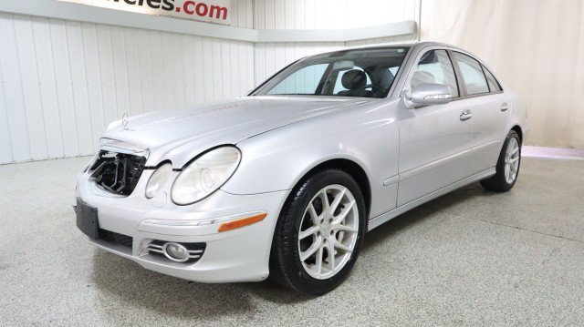 Used 2007 Mercedes-Benz E 350 4MATIC Sedan image 2