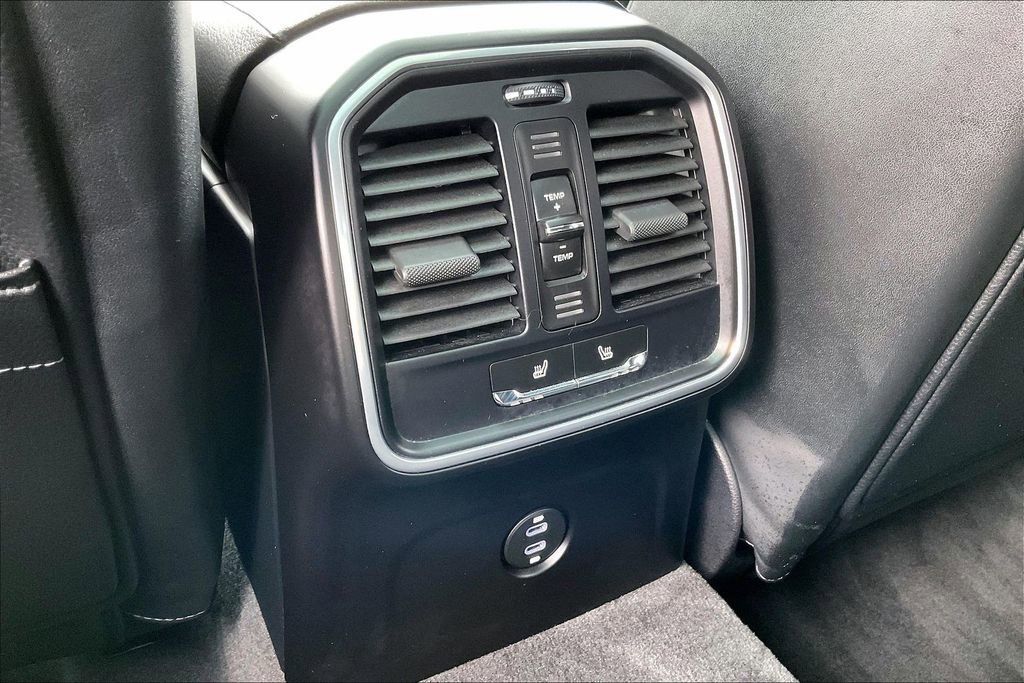 Used 2023 Porsche Macan S image 10