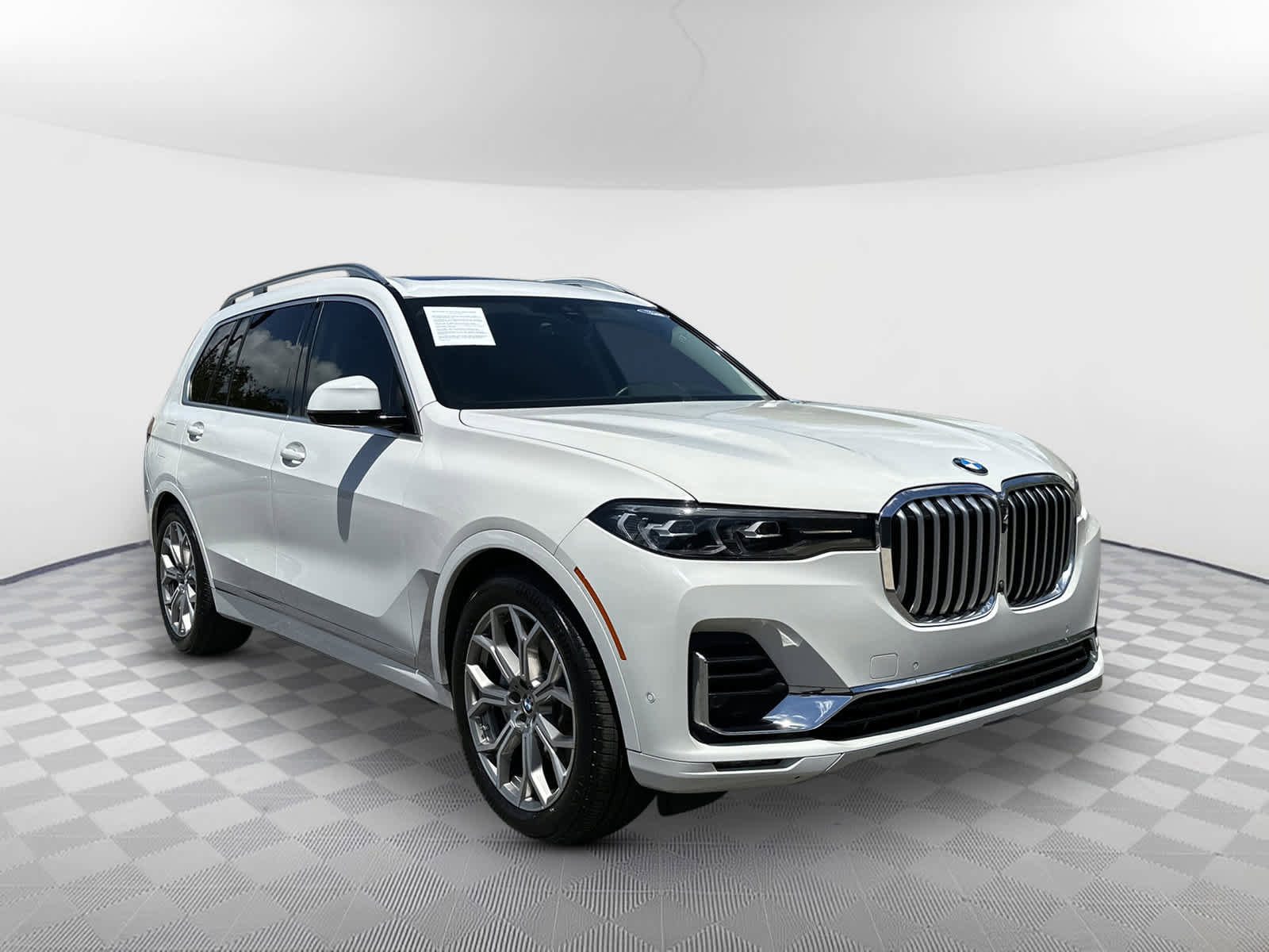 Used 2019 BMW X7 xDrive40i w/ Cold Weather Package AWD/4WD image 1