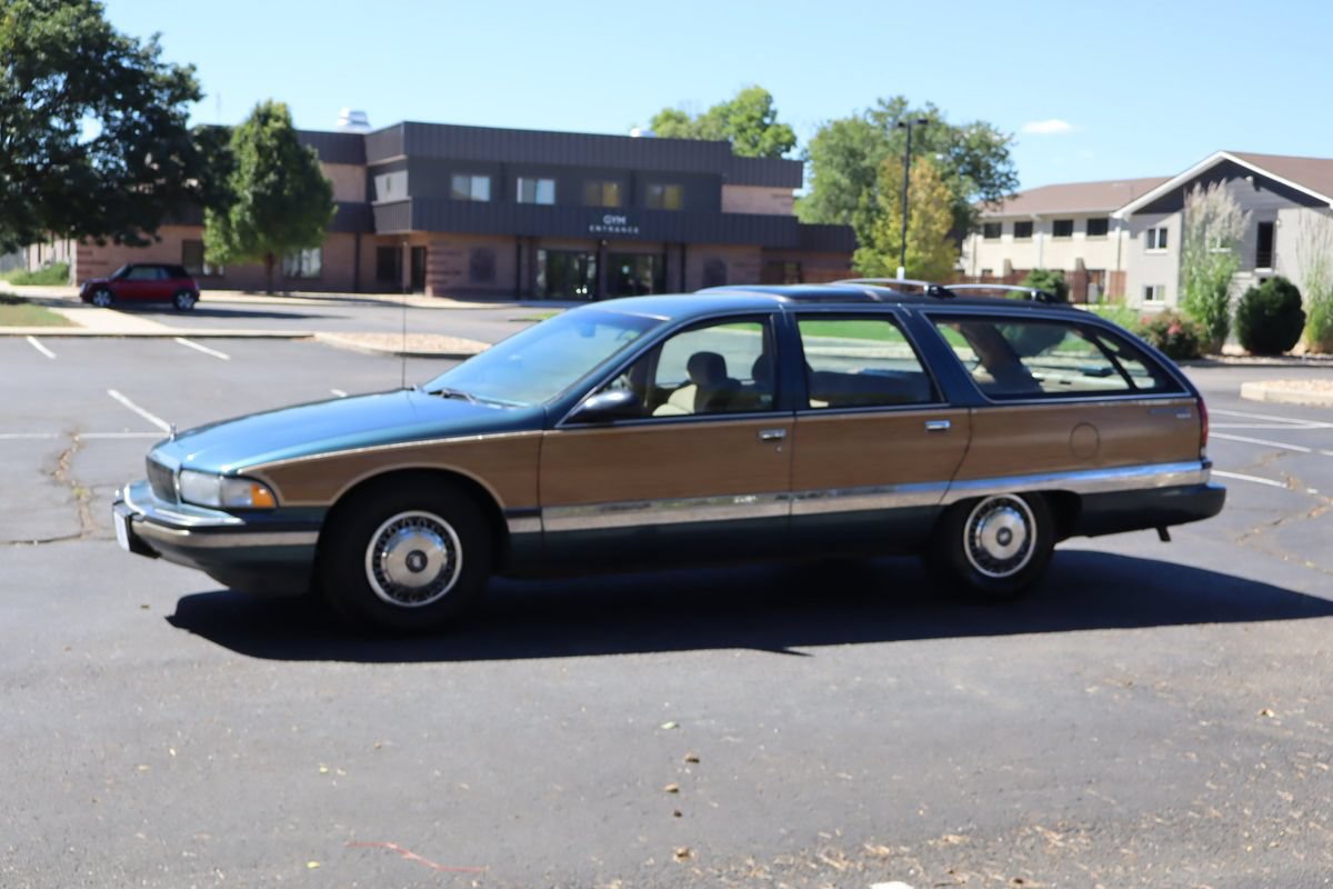 Used 1996 Buick Roadmaster Estate RWD image 10