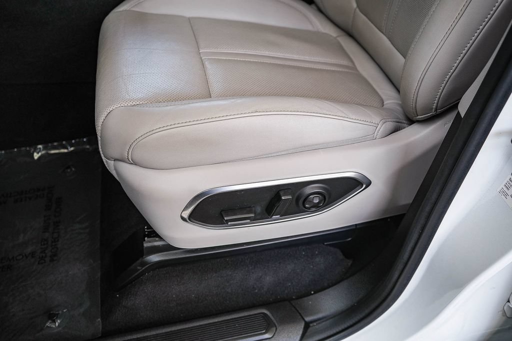 Used 2022 Jeep Wagoneer Series II RWD image 21
