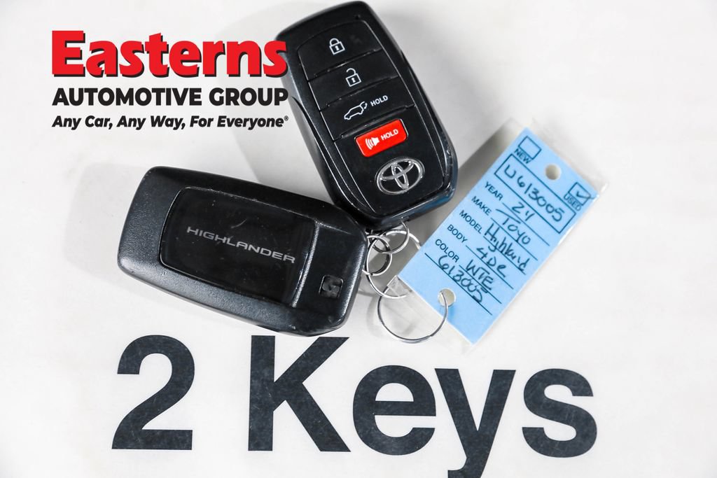 Used 2024 Toyota Highlander Platinum AWD/4WD image 30