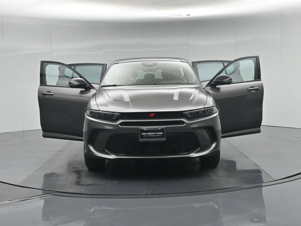 Used 2024 Dodge Hornet R/T Plus w/ R/T Blacktop Package AWD/4WD image 33