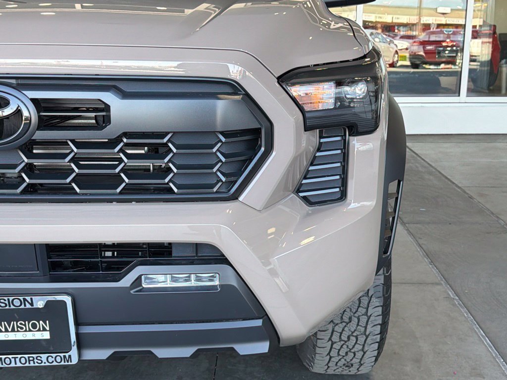 New 2026 Toyota Tacoma TRD Off-Road AWD/4WD image 5