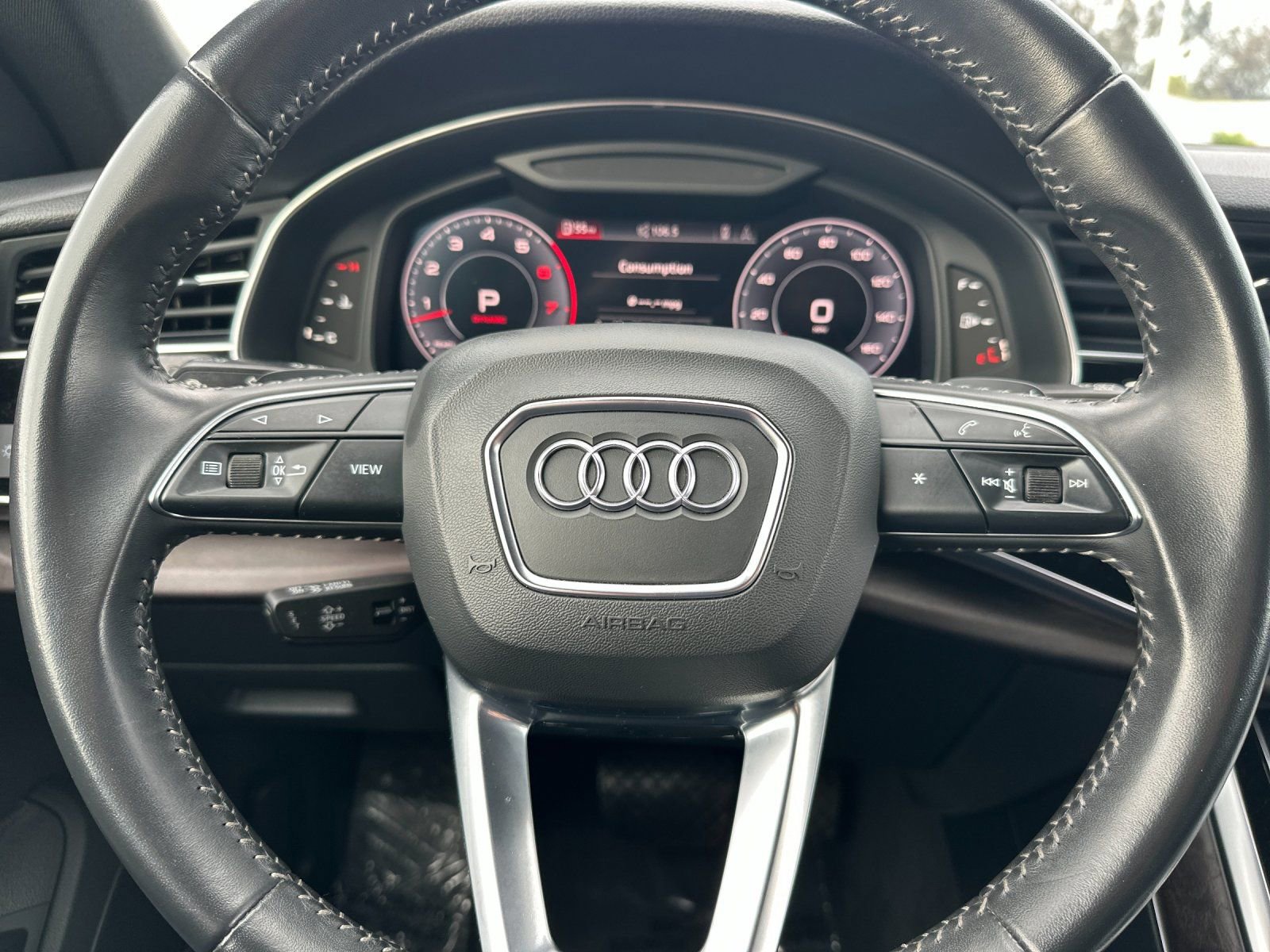 Used 2019 Audi Q8 Premium Plus w/ Premium Plus image 28