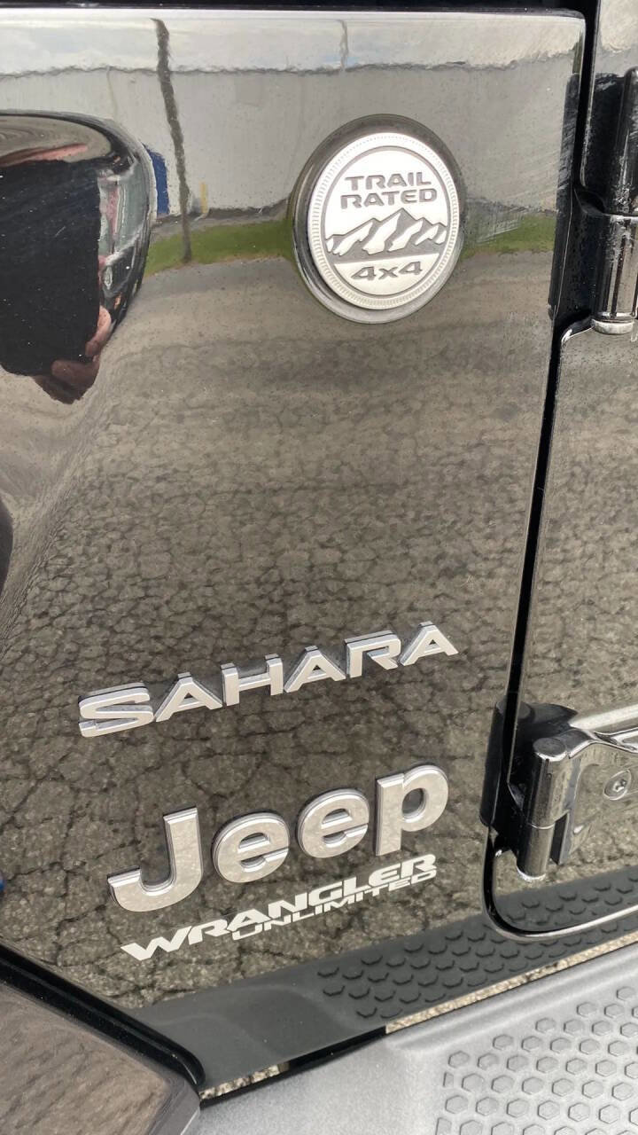 Used 2018 Jeep Wrangler Unlimited Sahara image 33