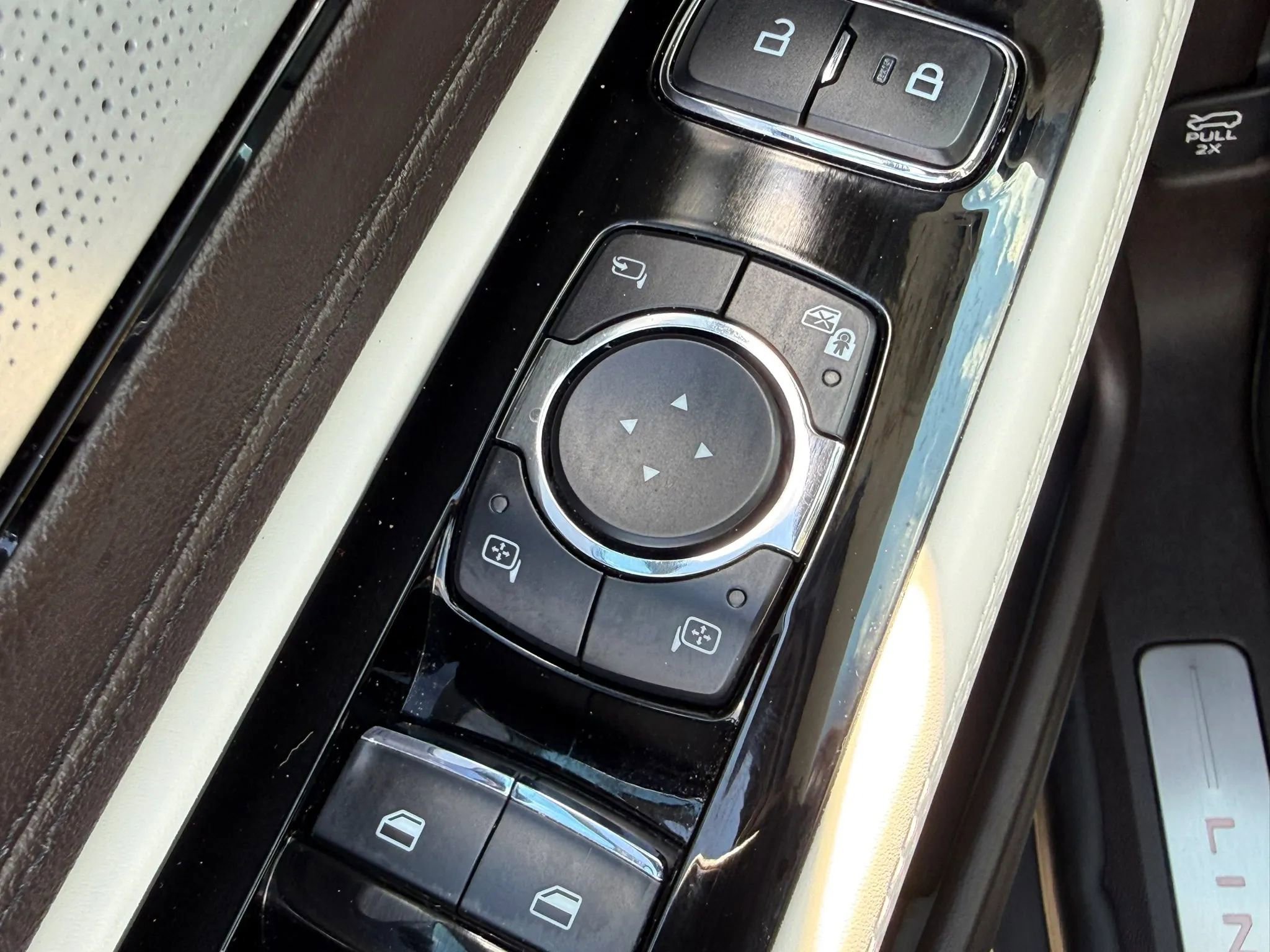 Used 2022 Lincoln Aviator Black Label w/ Dynamic Handling Package image 26