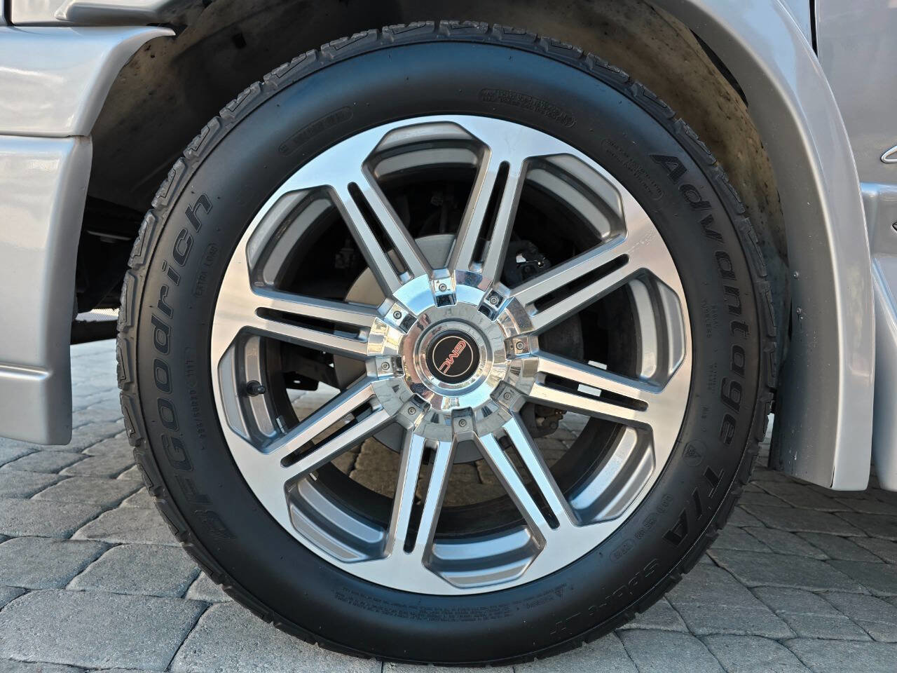 Used 2016 GMC Savana 2500 image 49