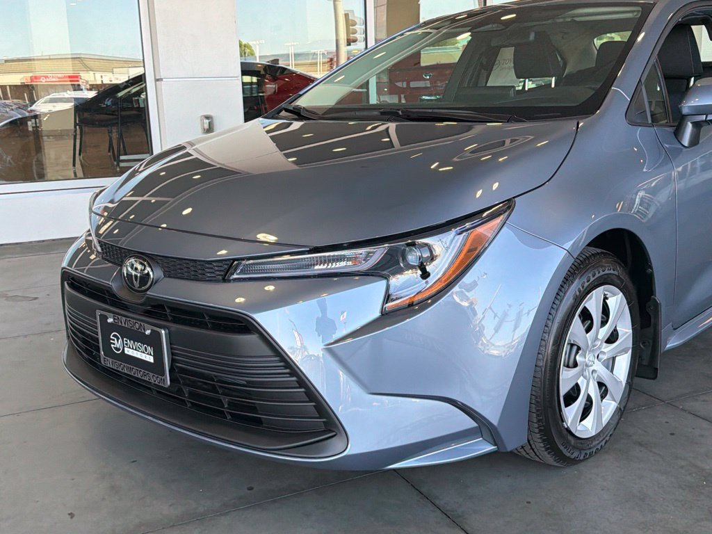 New 2027 Toyota Corolla LE FWD image 3
