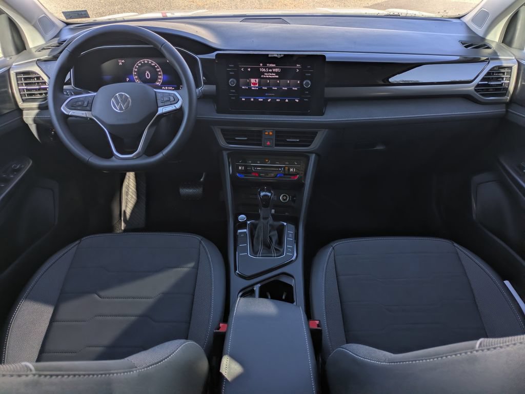 New 2026 Volkswagen Taos SE FWD image 15