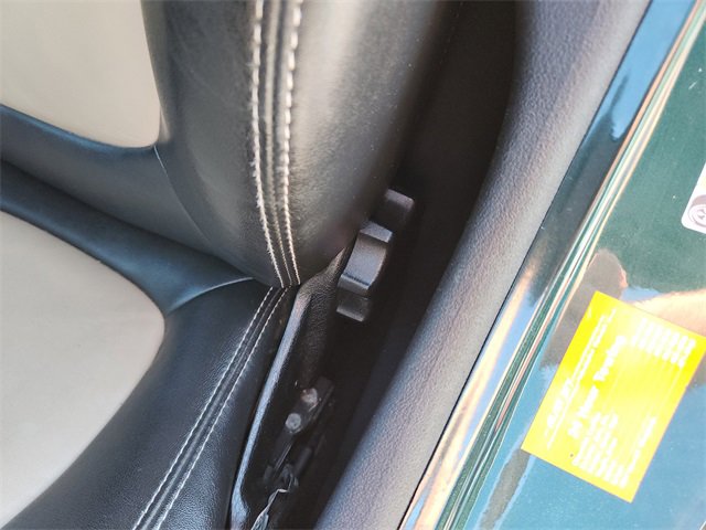 Used 2007 Saturn Sky w/ Premium Trim Pkg image 19