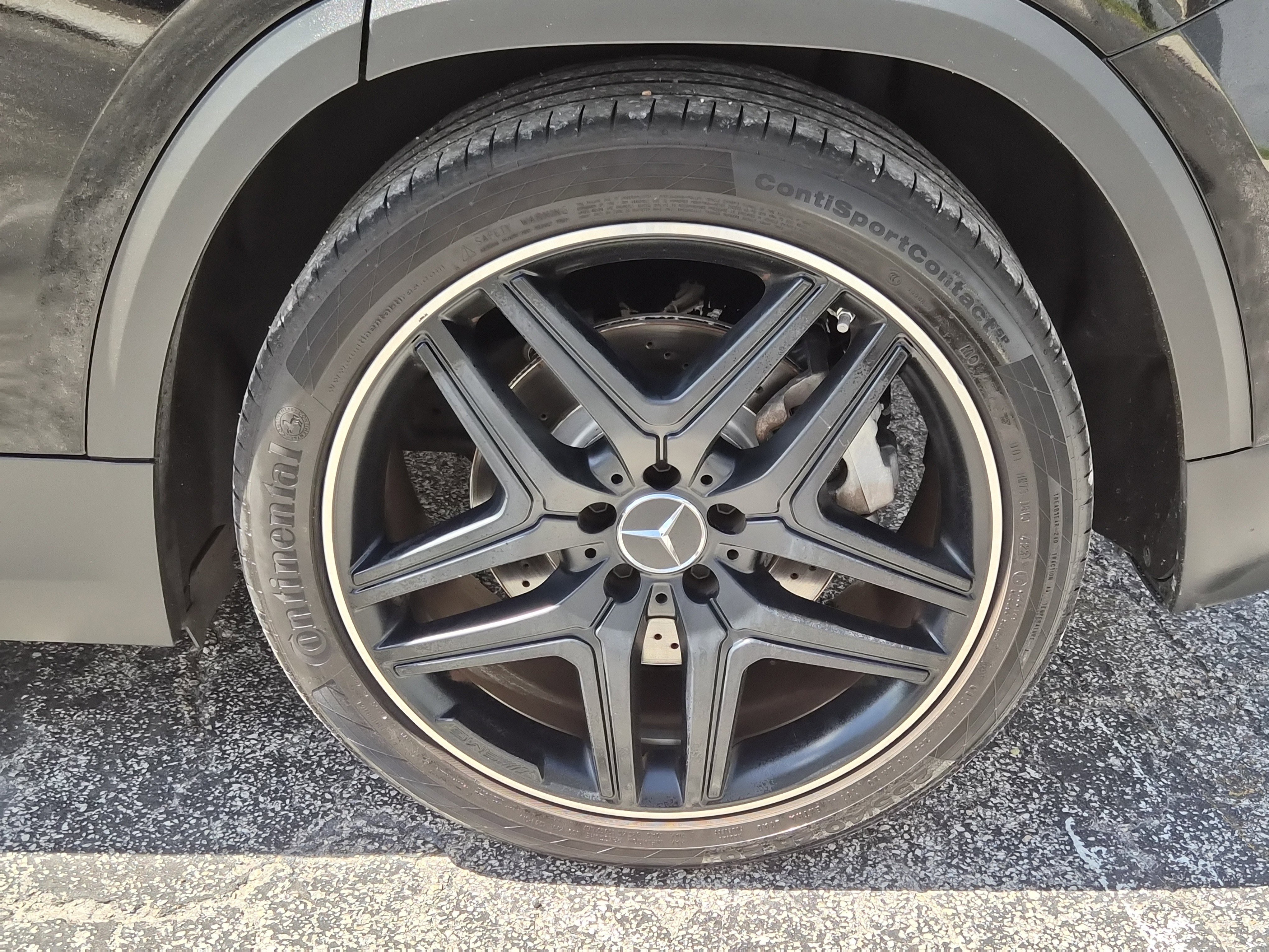 Used 2022 Mercedes-Benz GLA 35 AMG 4MATIC w/ Premium Package Lite image 9