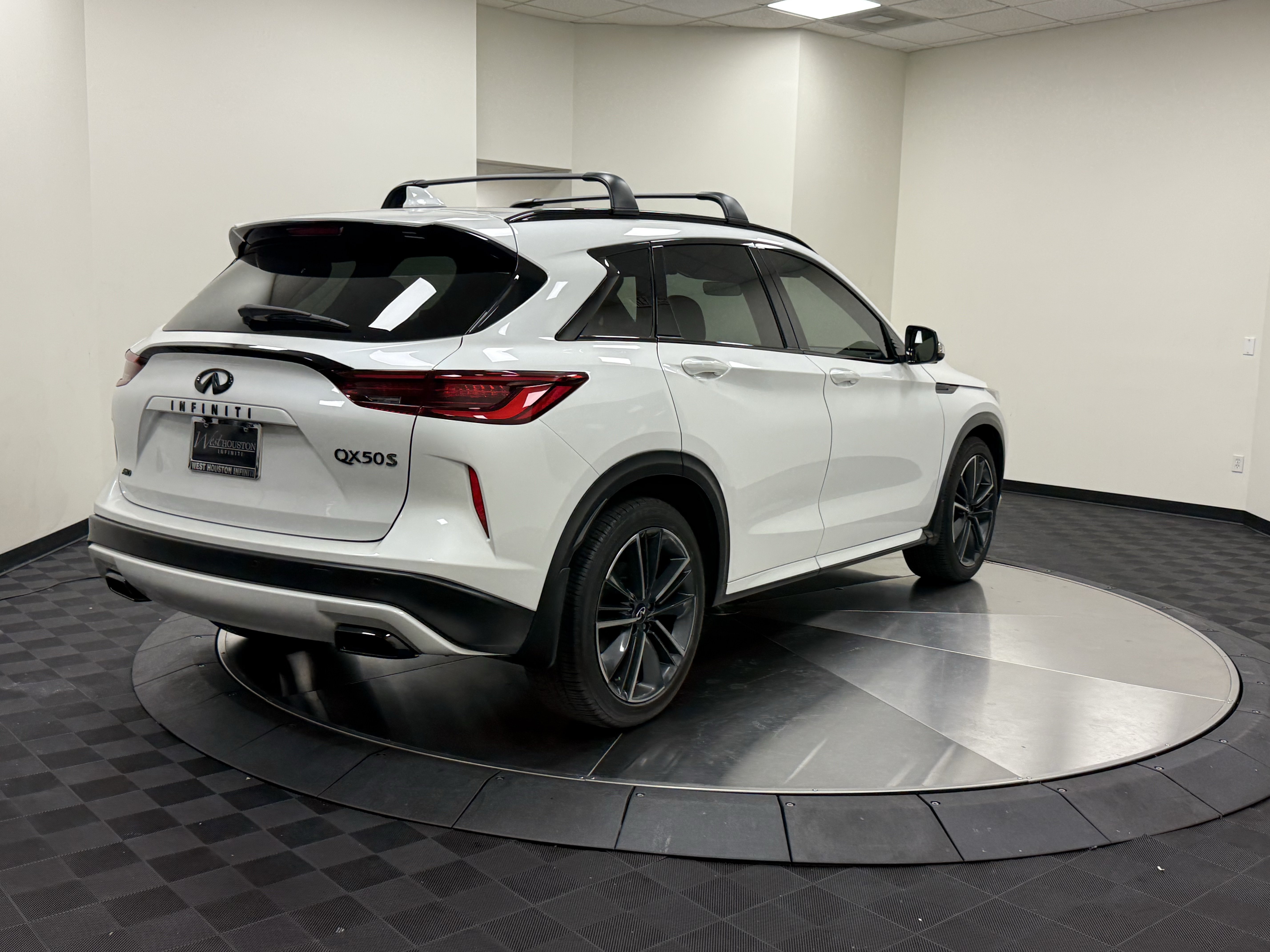 Certified 2025 INFINITI QX50 Sport AWD/4WD image 7