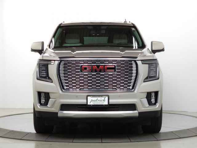 Used 2021 GMC Yukon XL Denali AWD/4WD image 2
