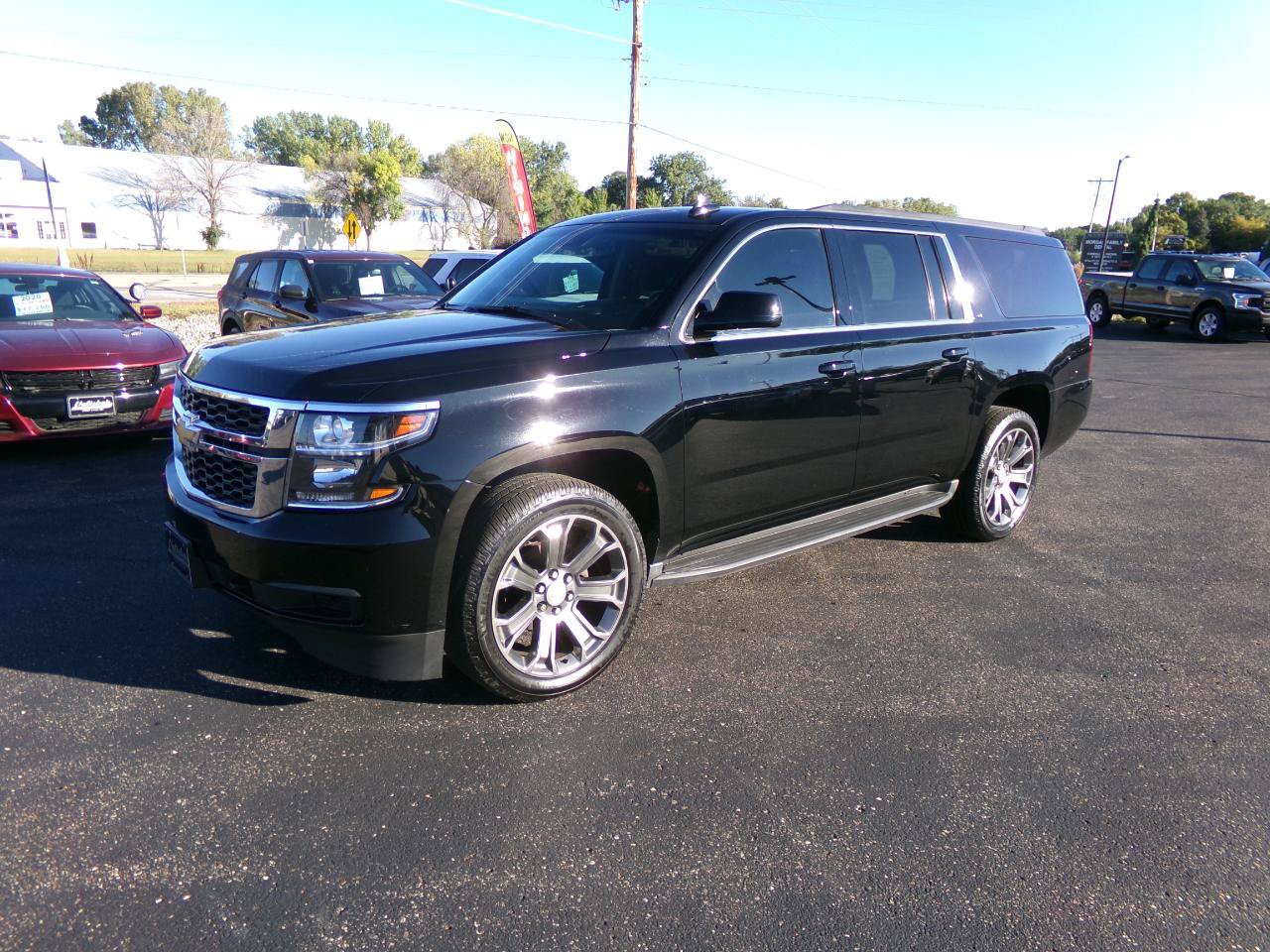 Used 2015 Chevrolet Suburban LT w/ Max Trailering Package AWD/4WD image 6
