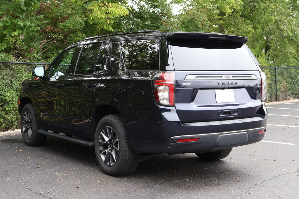 Used 2022 Chevrolet Tahoe Z71 w/ Luxury Package AWD/4WD image 8
