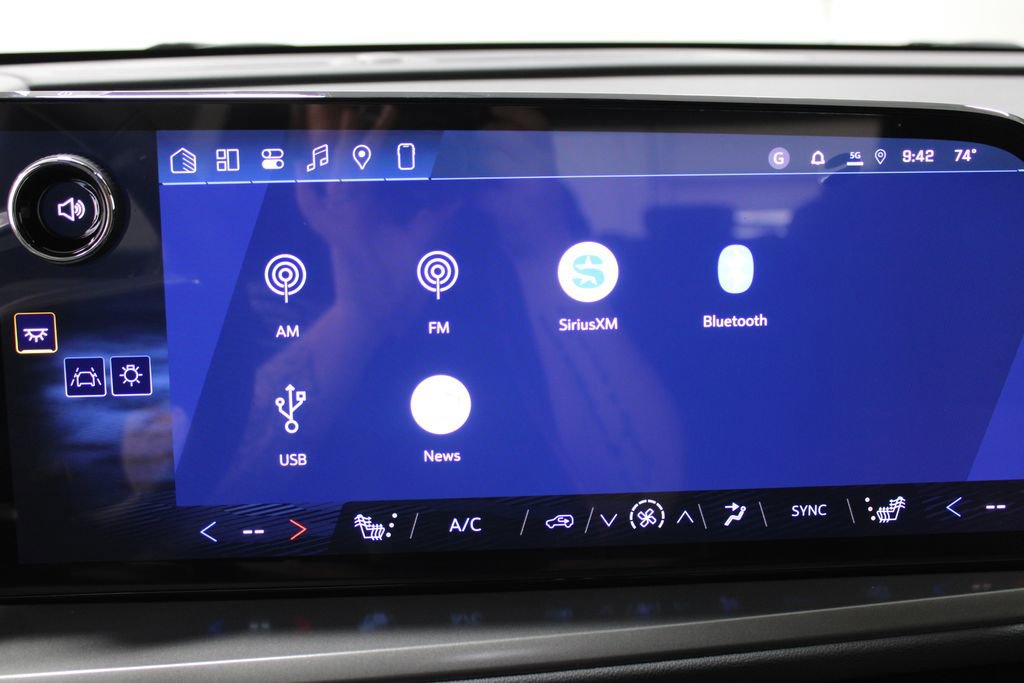 New 2026 Chevrolet Traverse LT image 44