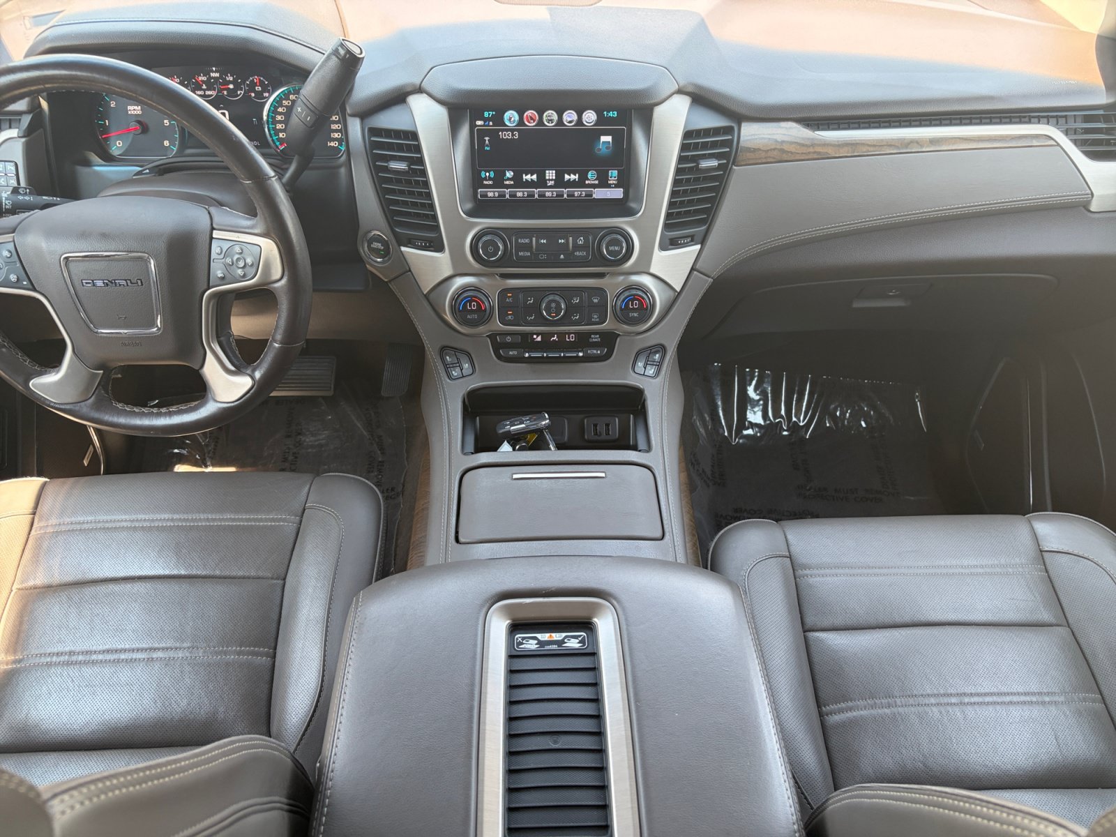 Used 2019 GMC Yukon Denali AWD/4WD image 18