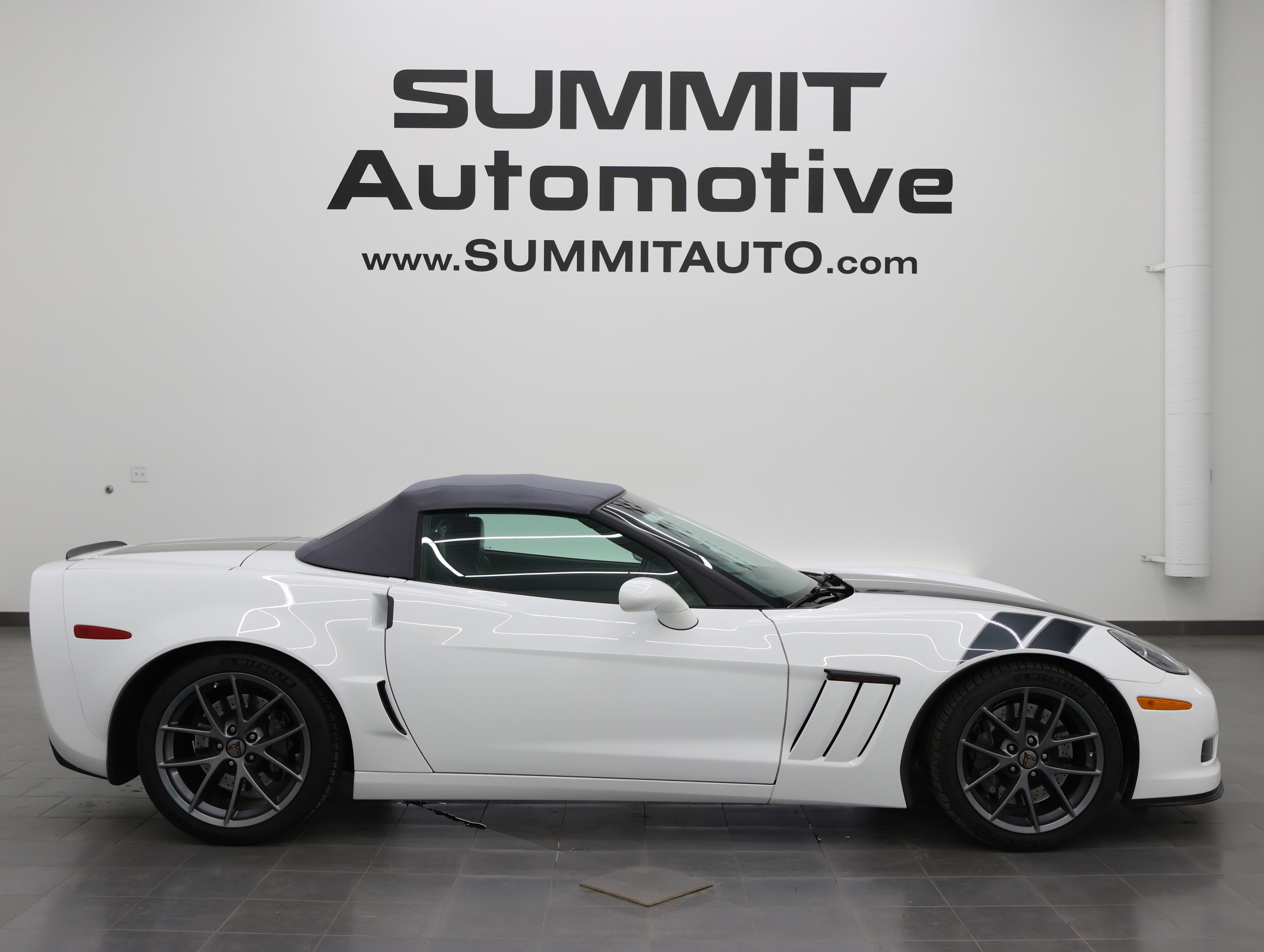 Used 2013 Chevrolet Corvette Grand Sport w/ 4LT Preferred Equipment Group RWD image 58