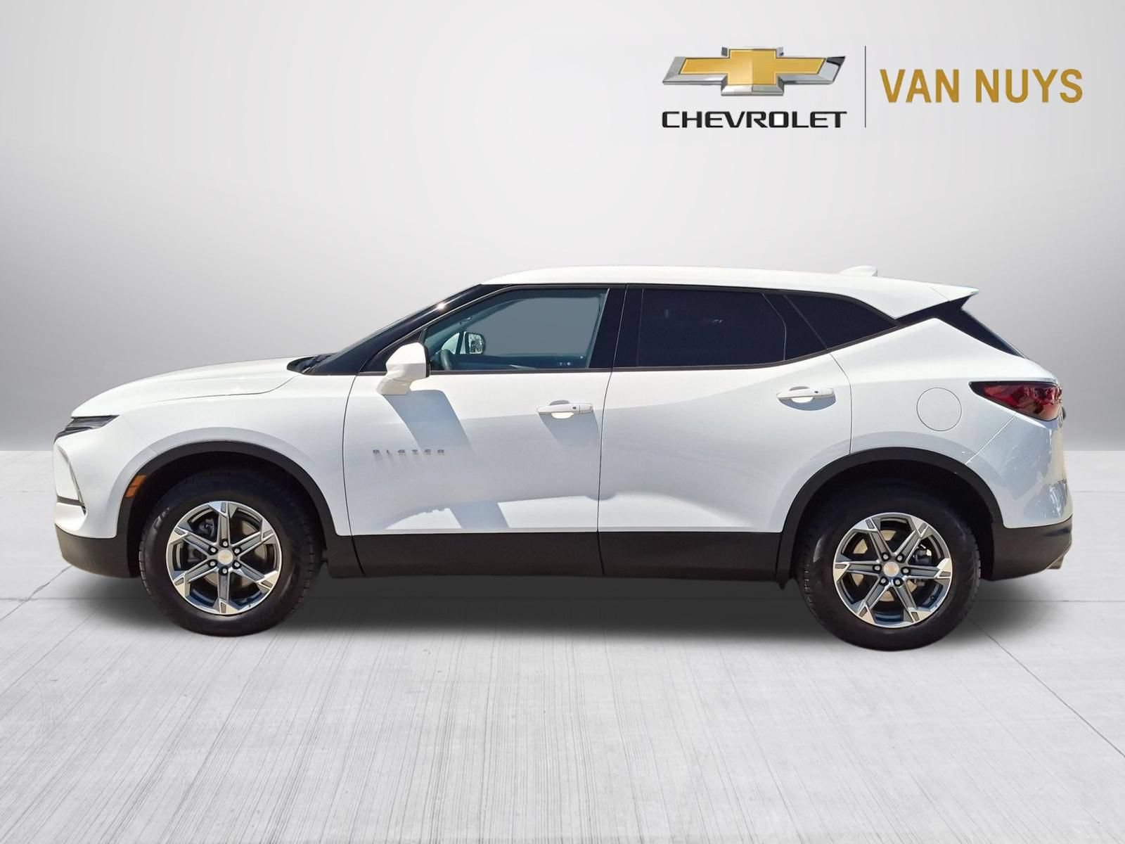 Used 2024 Chevrolet Blazer LT w/ LPO, Cargo Package FWD image 8