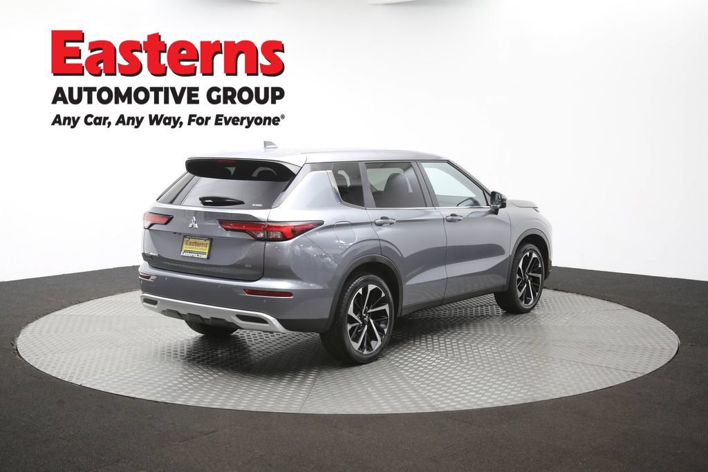 Used 2024 Mitsubishi Outlander SE AWD/4WD image 41