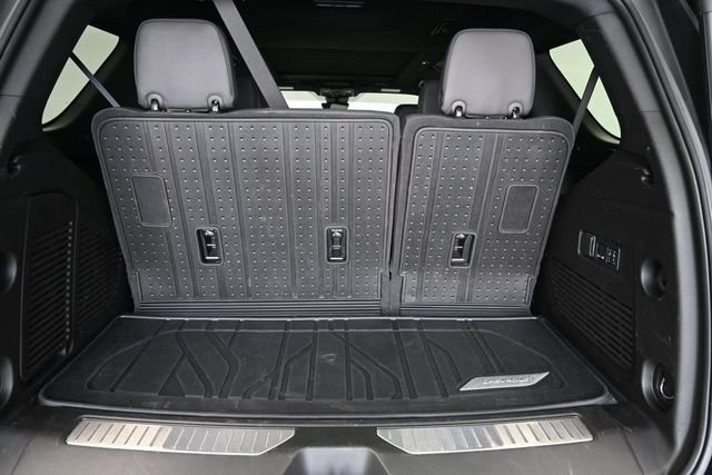Used 2025 Chevrolet Tahoe High Country w/ Sun And Tow Package AWD/4WD image 30