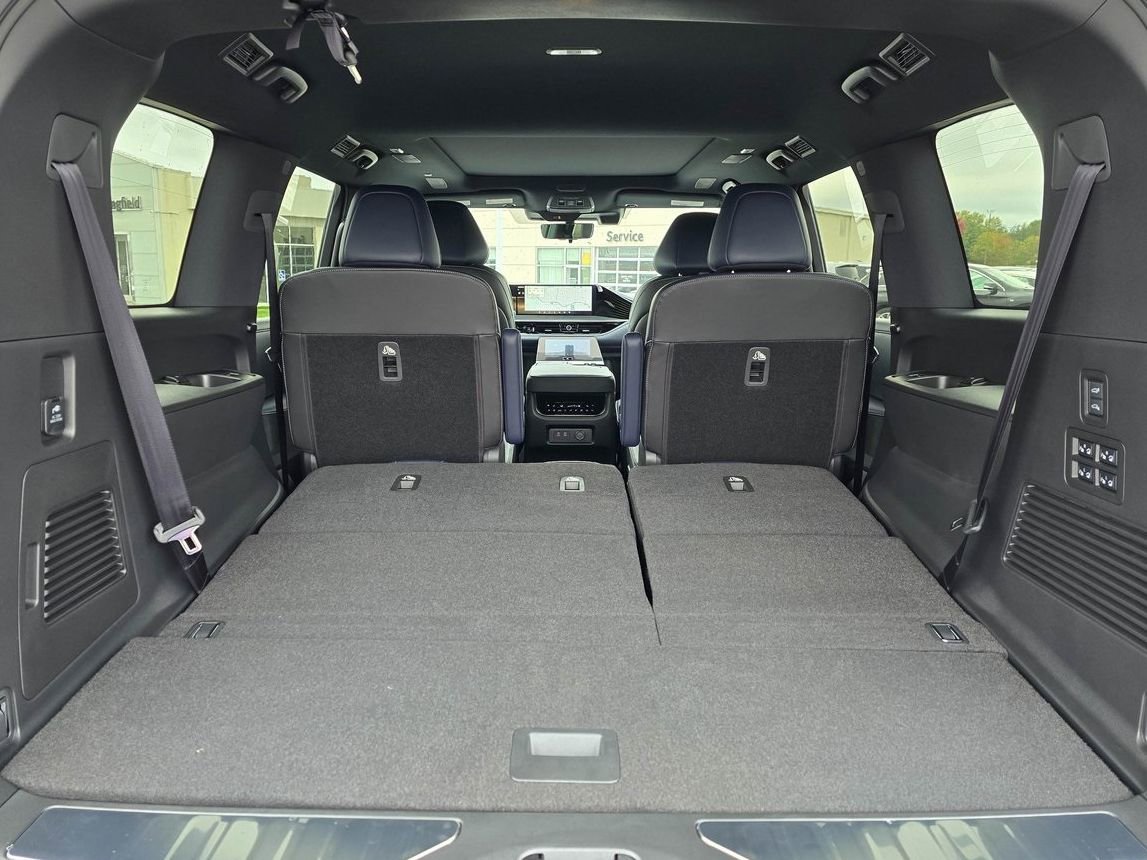 New 2026 INFINITI QX80 4WD image 40