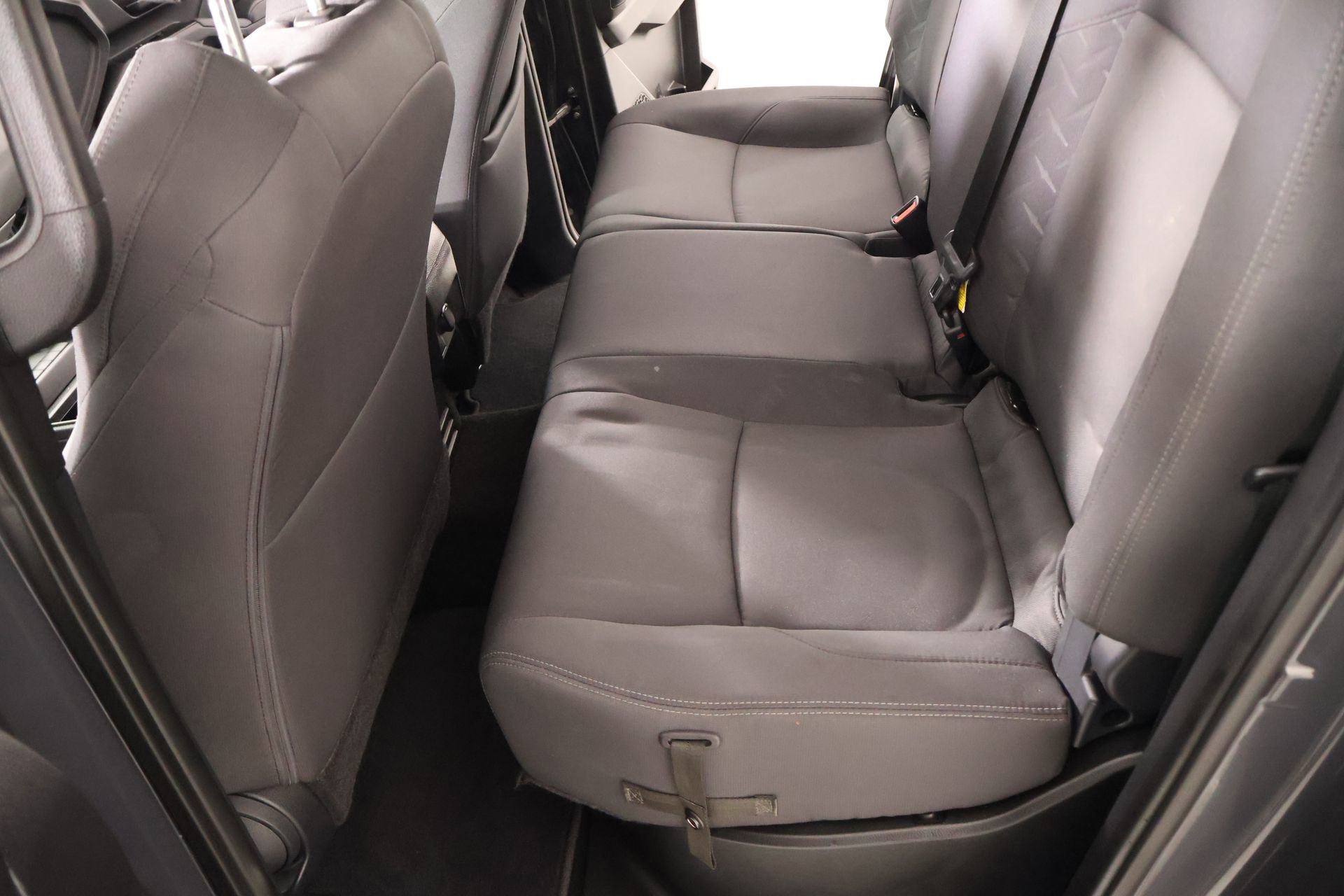 Used 2024 Toyota Tacoma SR image 11