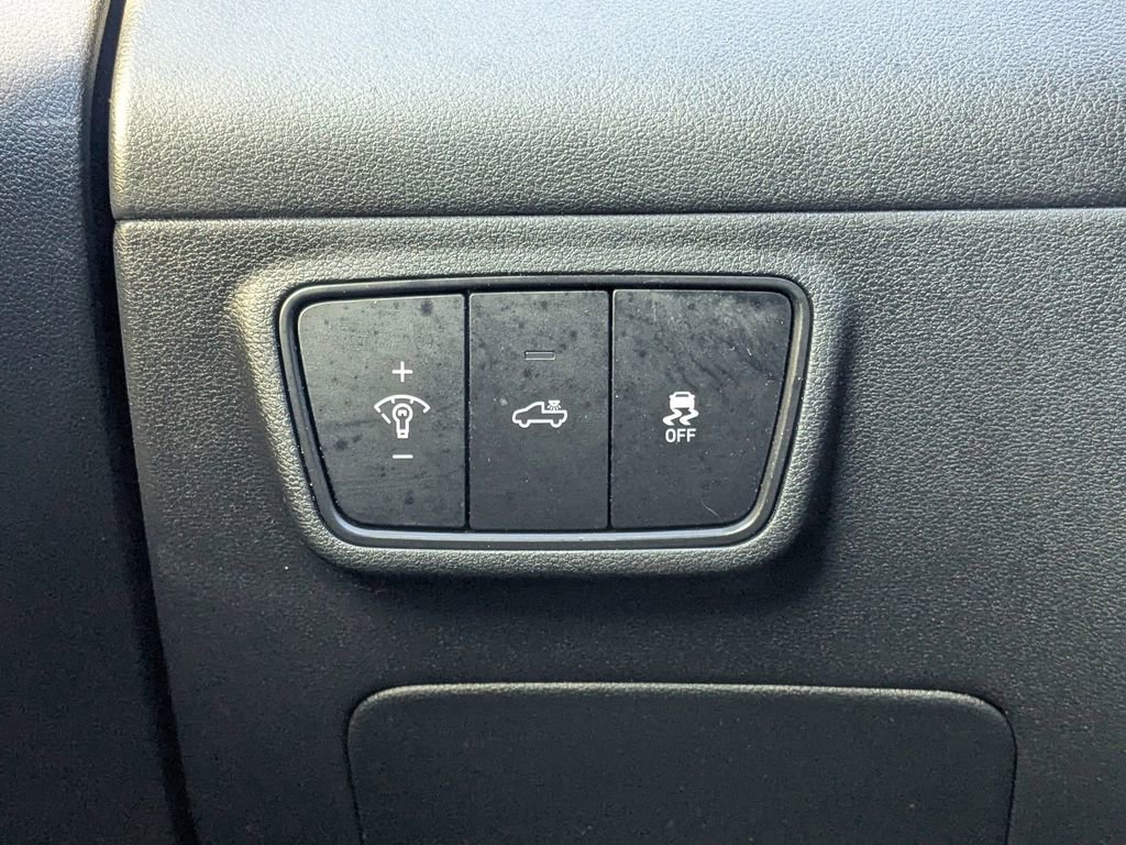 Used 2024 Hyundai Santa Cruz SE FWD image 20