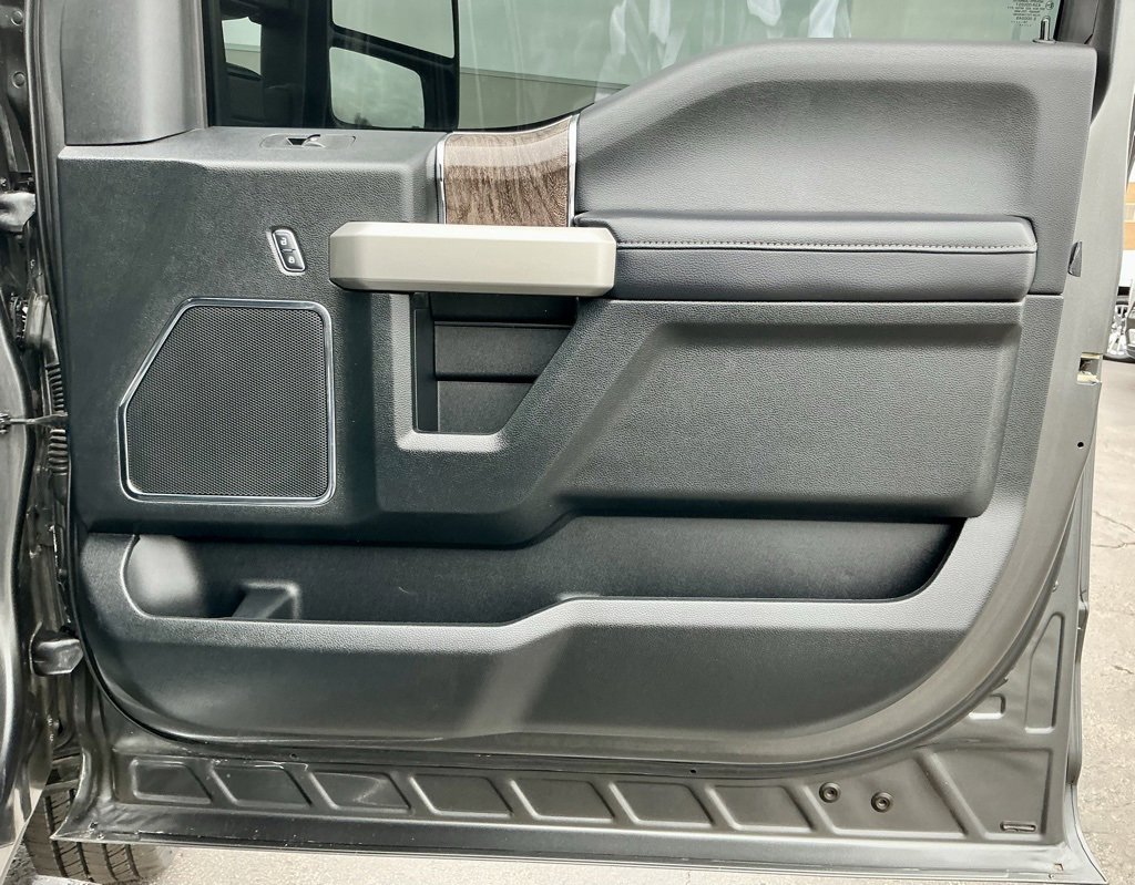 Used 2019 Ford F350 Lariat w/ Lariat Ultimate Package image 23