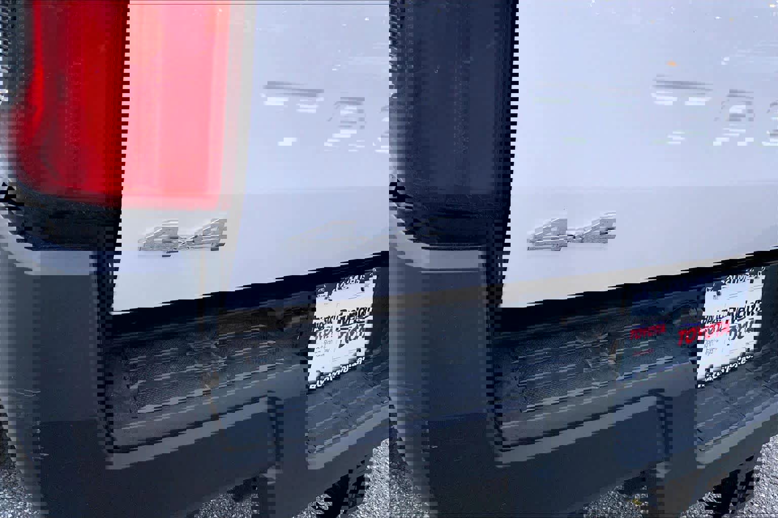 Used 2025 Toyota Tacoma SR image 29