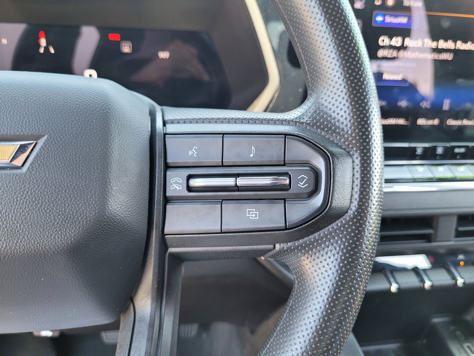 Used 2023 Chevrolet Colorado W/T w/ WT Convenience Package RWD image 21