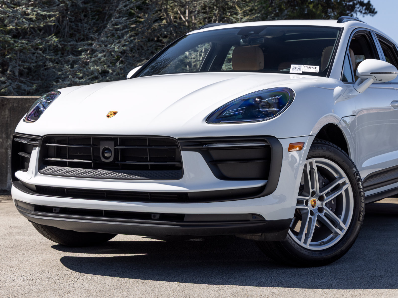 Certified 2026 Porsche Macan AWD/4WD image 7