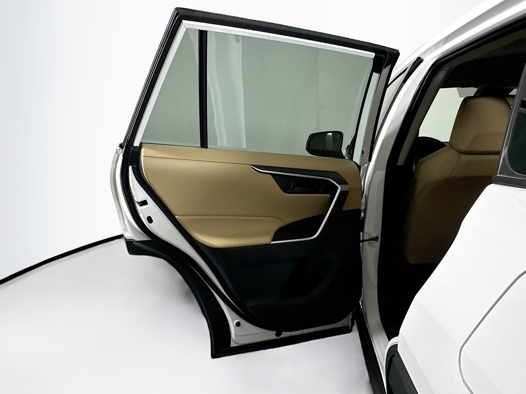 Used 2025 Toyota RAV4 LE image 31