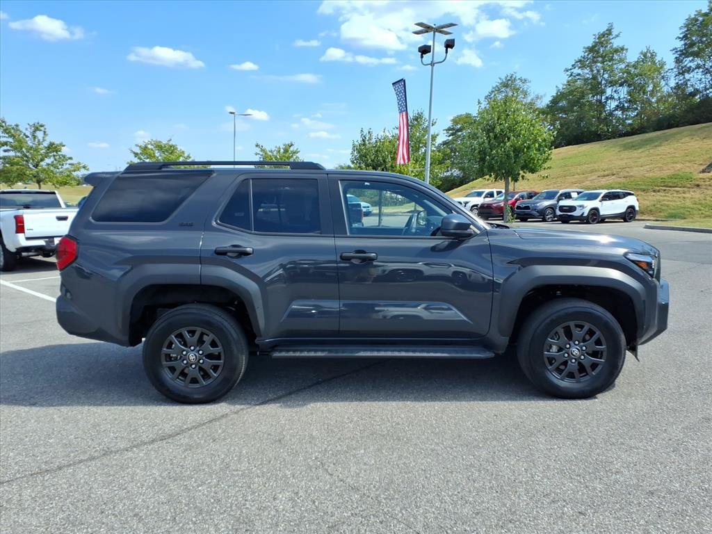 Certified 2025 Toyota 4Runner SR5 AWD/4WD image 3