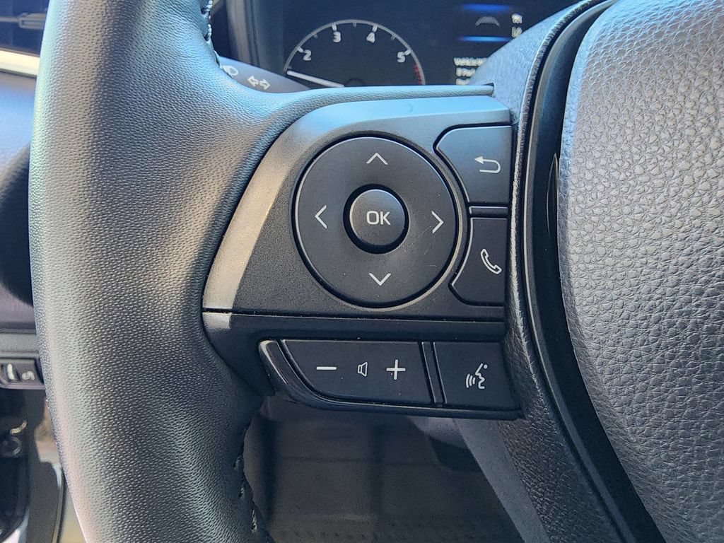 Used 2024 Toyota Corolla LE w/ LE Premium Package FWD image 19