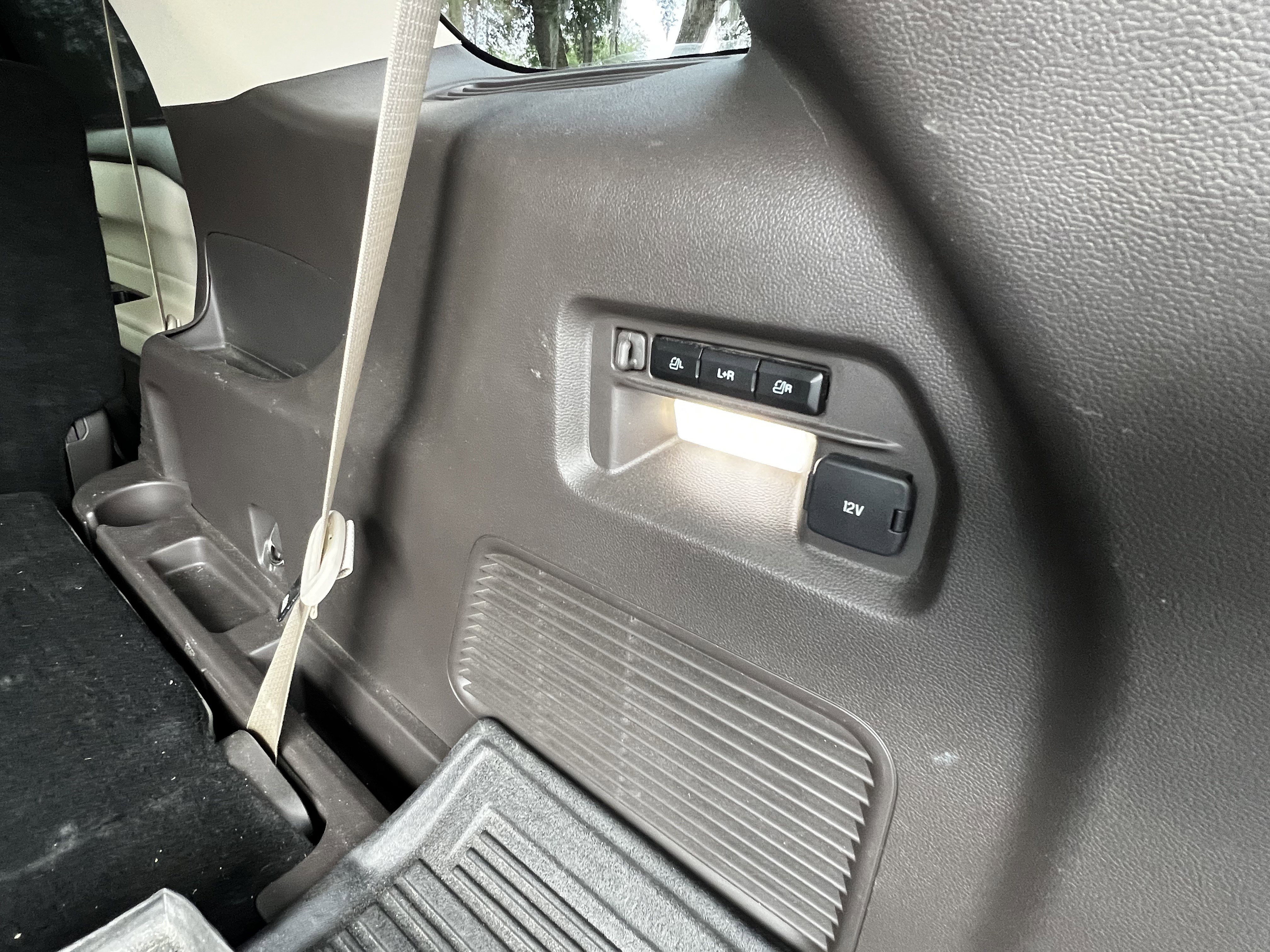 Used 2021 Ford Explorer Platinum w/ Equipment Group 601A AWD/4WD image 54