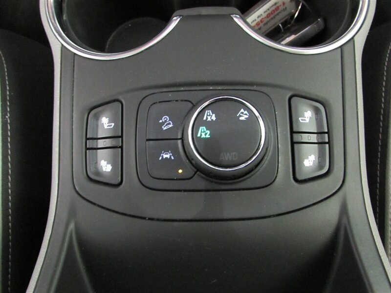 Used 2023 GMC Terrain SLT AWD/4WD image 34