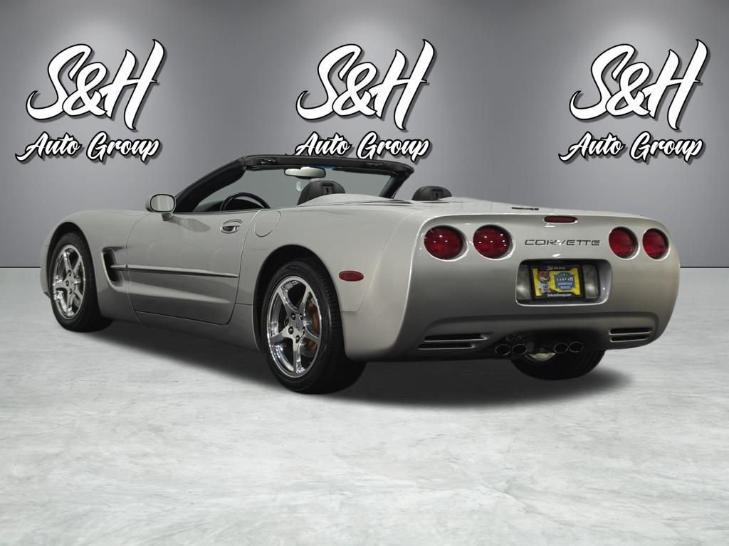 Used 2004 Chevrolet Corvette Convertible w/ Preferred Equipment Group RWD image 16