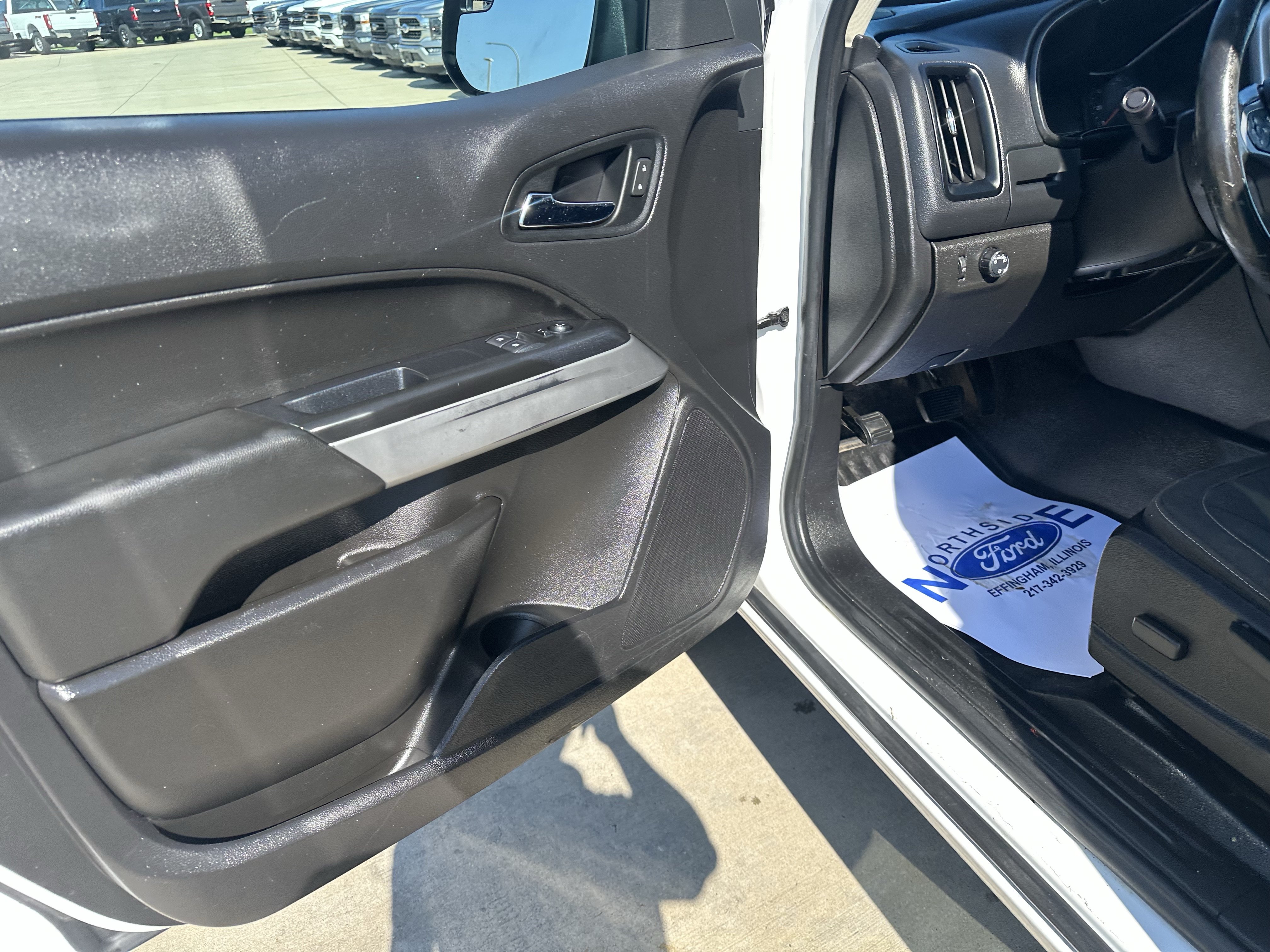 Used 2021 Chevrolet Colorado LT w/ Fleet Safety Package RWD image 7