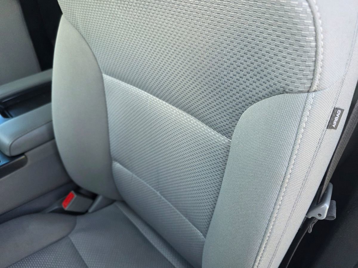 Used 2018 Chevrolet Silverado 1500 LT w/ LT Eassist Package image 30