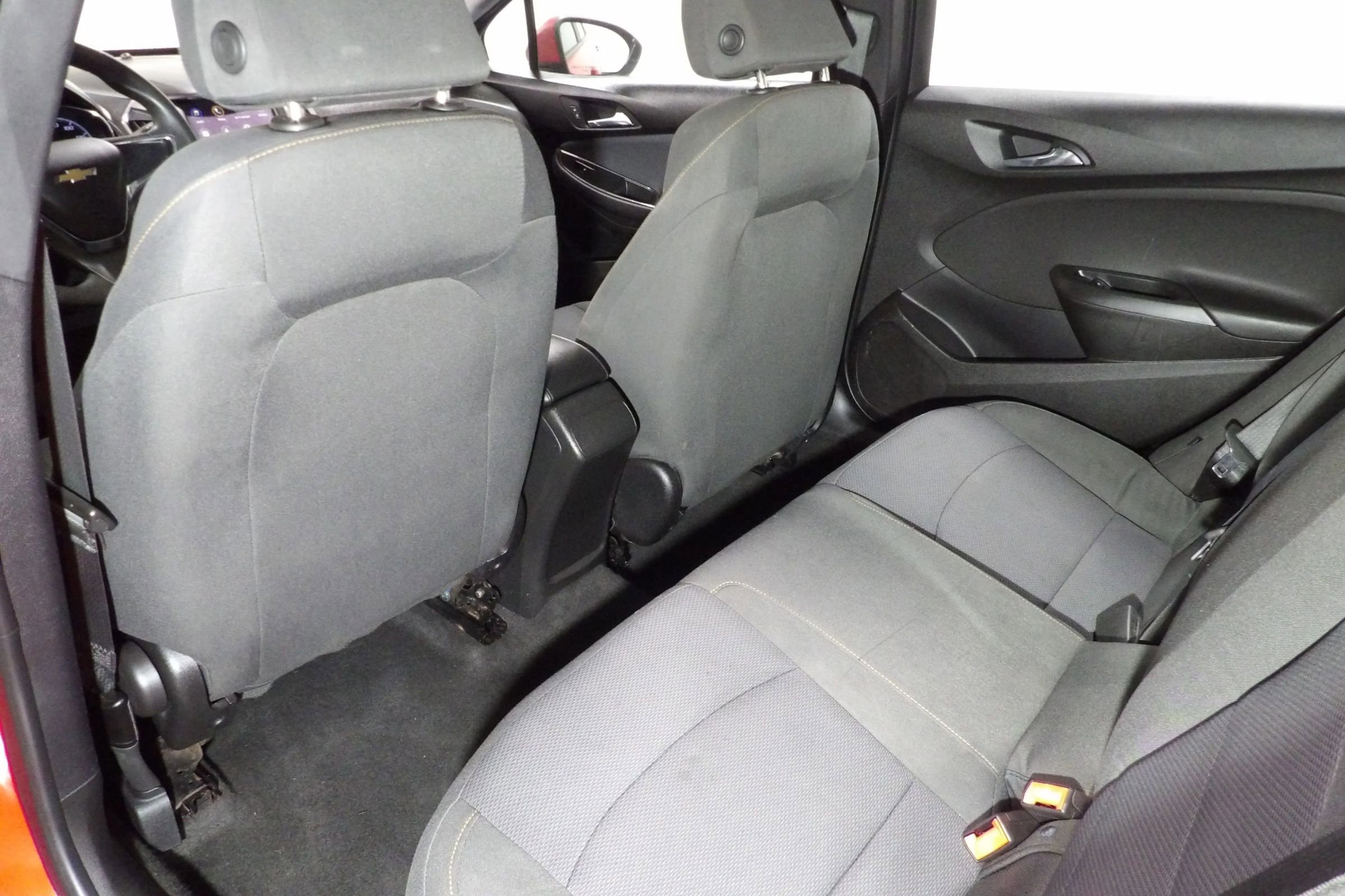 Used 2019 Chevrolet Cruze LS FWD image 11