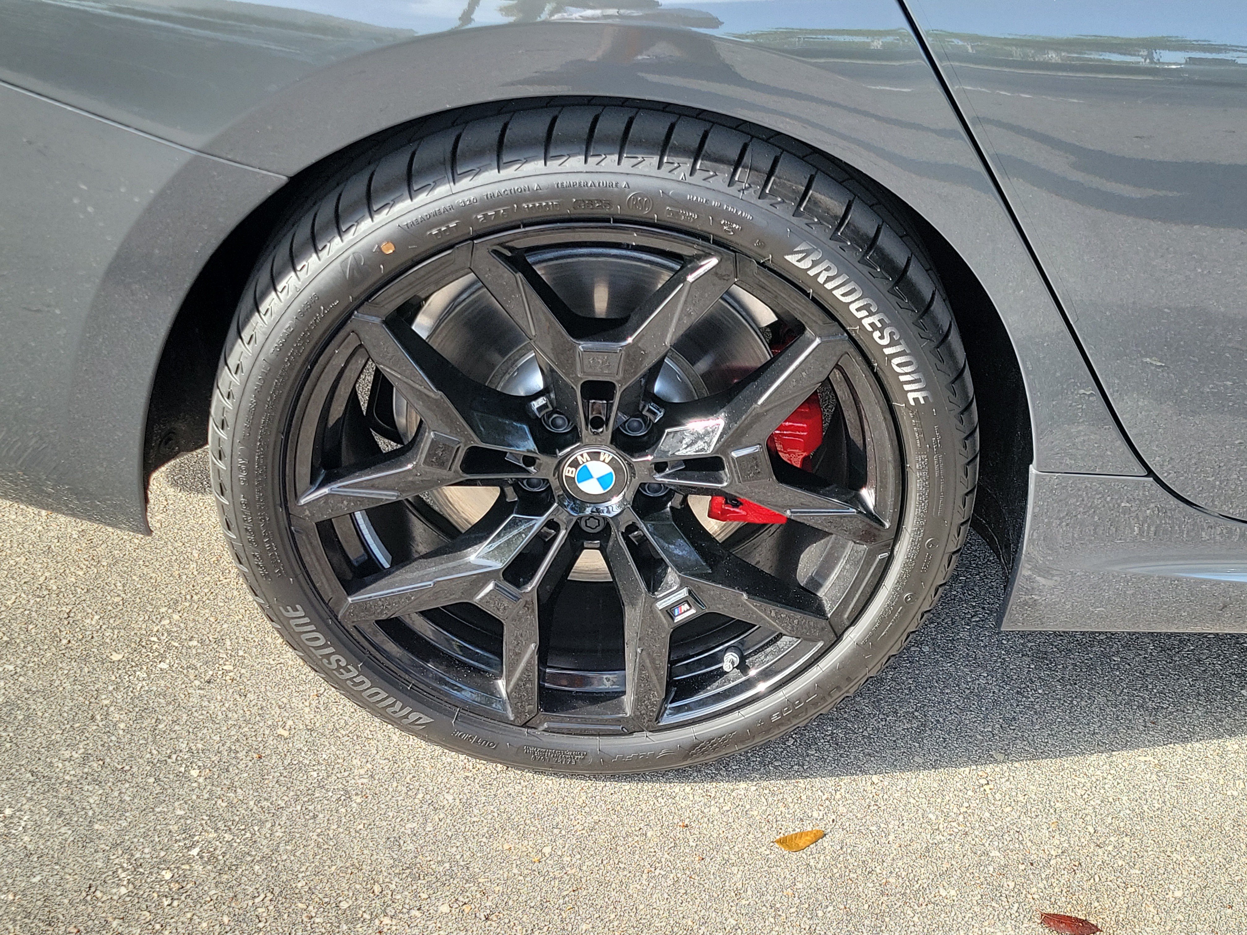 New 2026 BMW 330i Sedan w/ M Sport Package RWD image 5