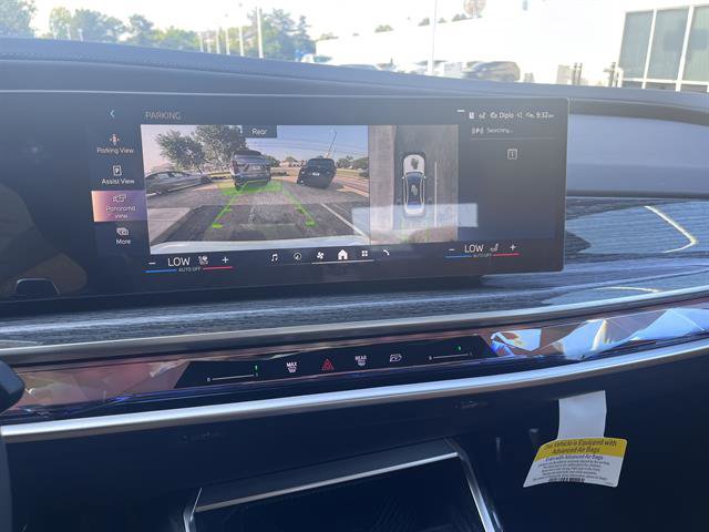 New 2025 BMW 740i xDrive image 15