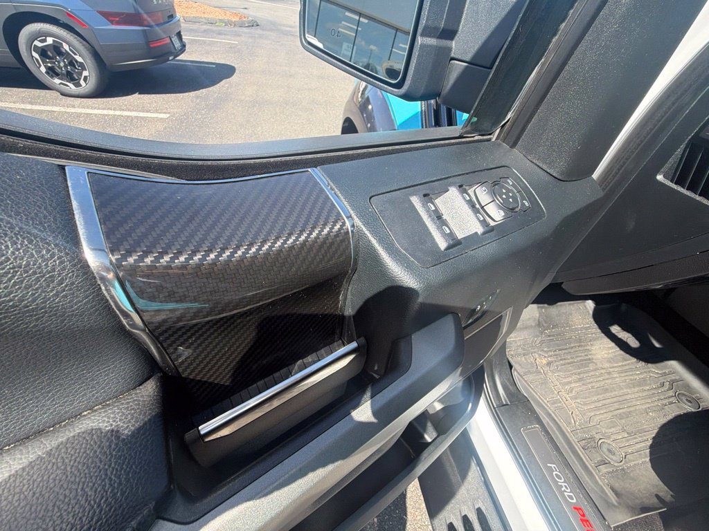 Used 2019 Ford F150 Raptor w/ Equipment Group 802A Luxury AWD/4WD image 11