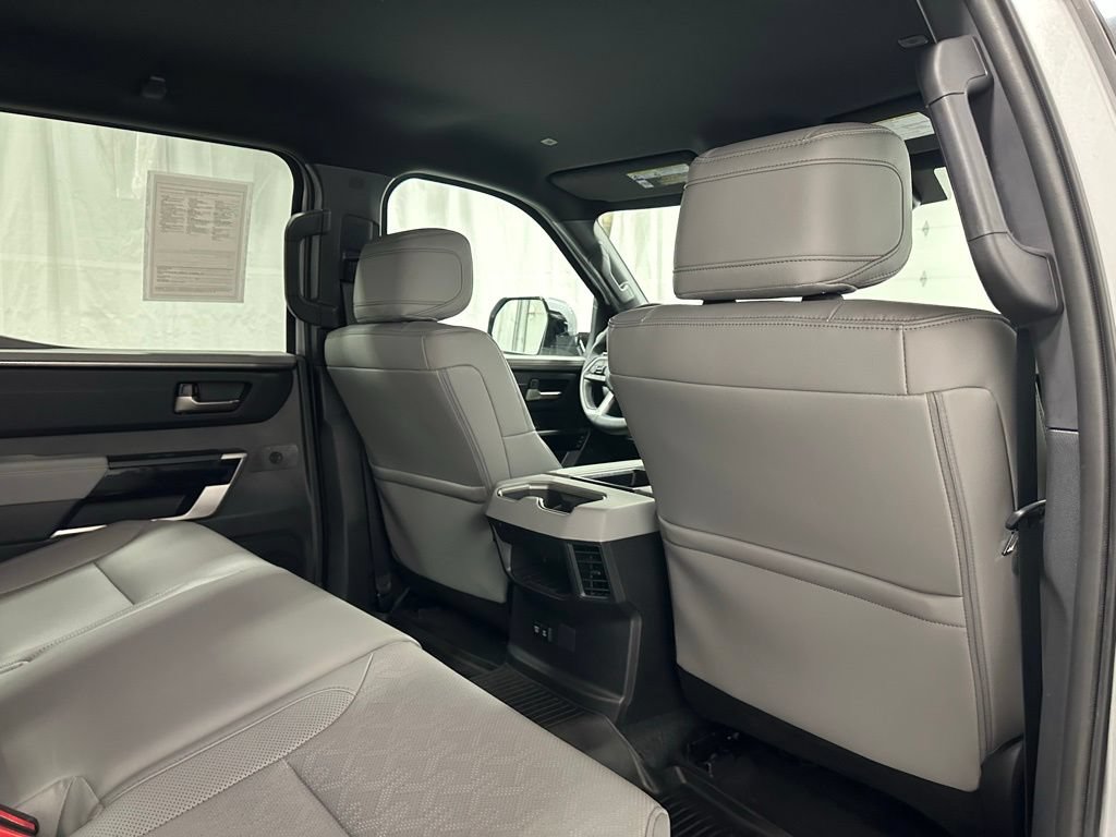 Used 2025 Toyota Tundra Limited AWD/4WD image 55