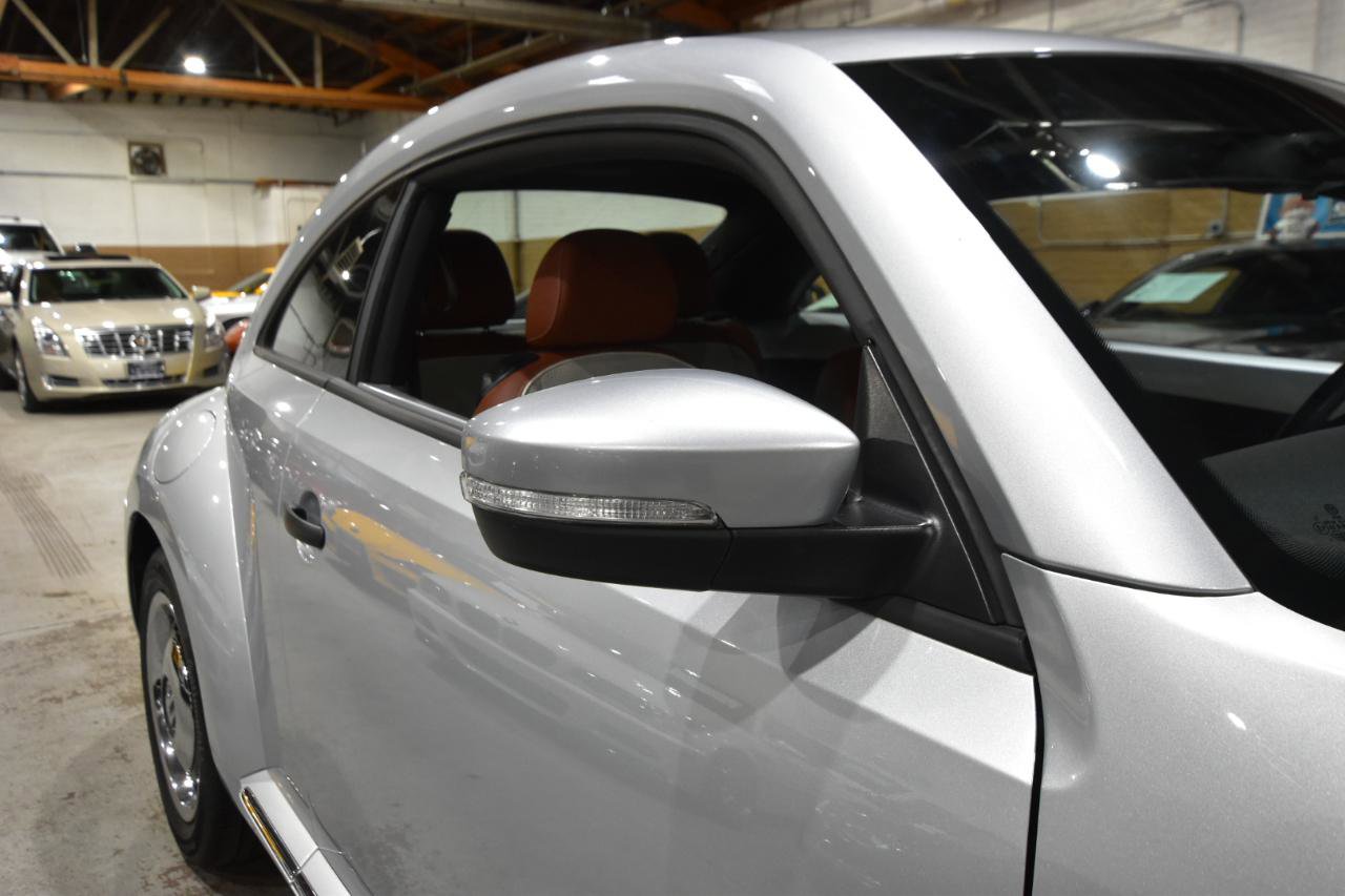 Used 2015 Volkswagen Beetle 1.8T Classic FWD image 39